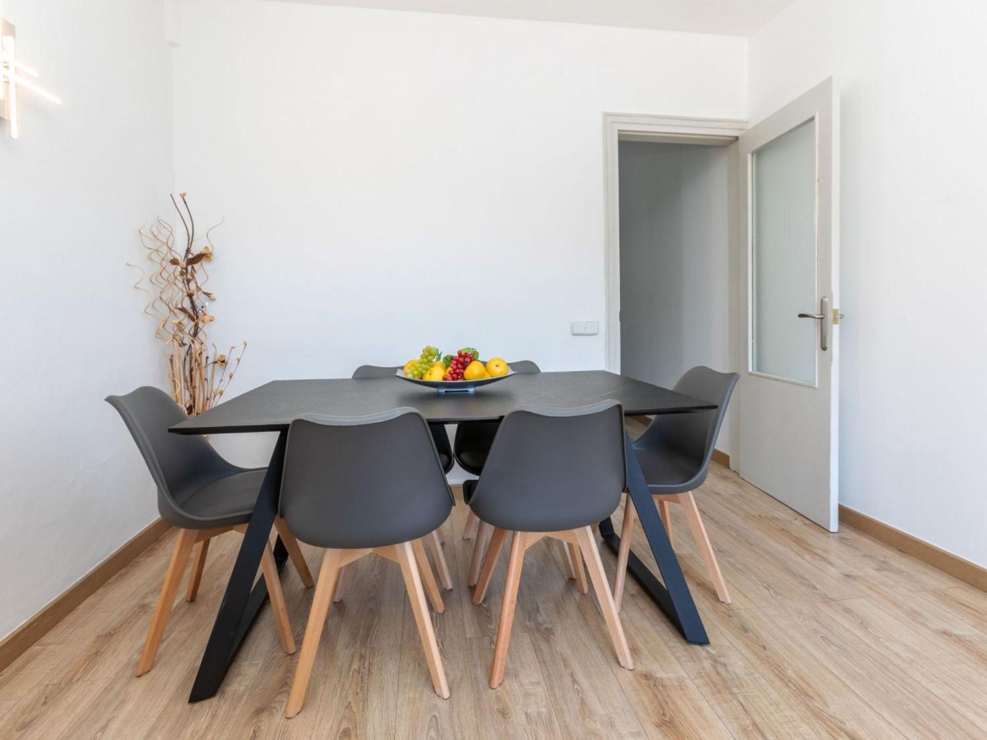 Apartment Eixample Esq Rocafort Diputacio By Interhome 巴塞罗那 外观 照片